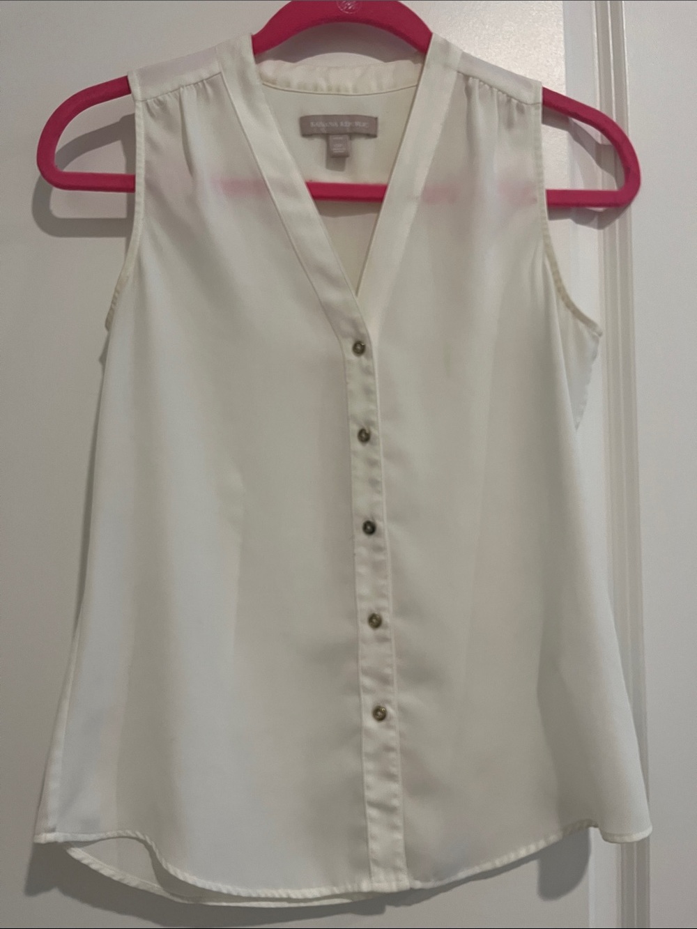Banana Republic Cream V-Neck Button-Front Sleeveless Camisole